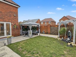 Photo 21- click for photo gallery